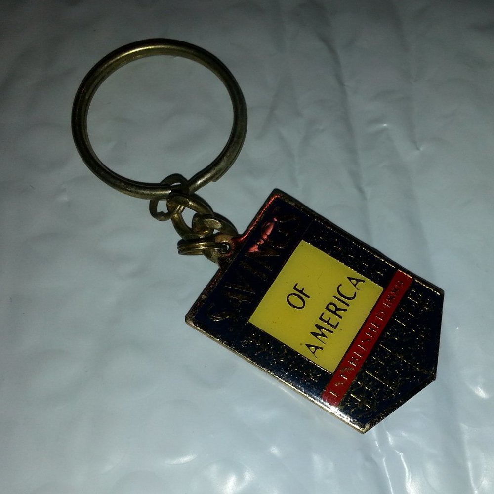 Vintage Savings Of America Key Chain - Picture 1 of 7